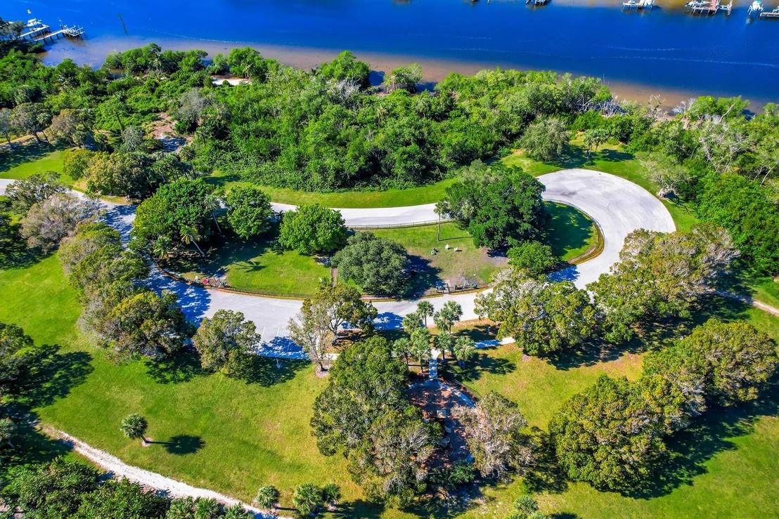 Photo of 242 E River Park Drive
