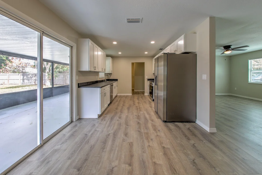 Photo of 5103 Sunset Boulevard