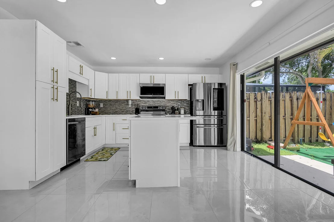 Photo of 21641 SUTTERS Lane