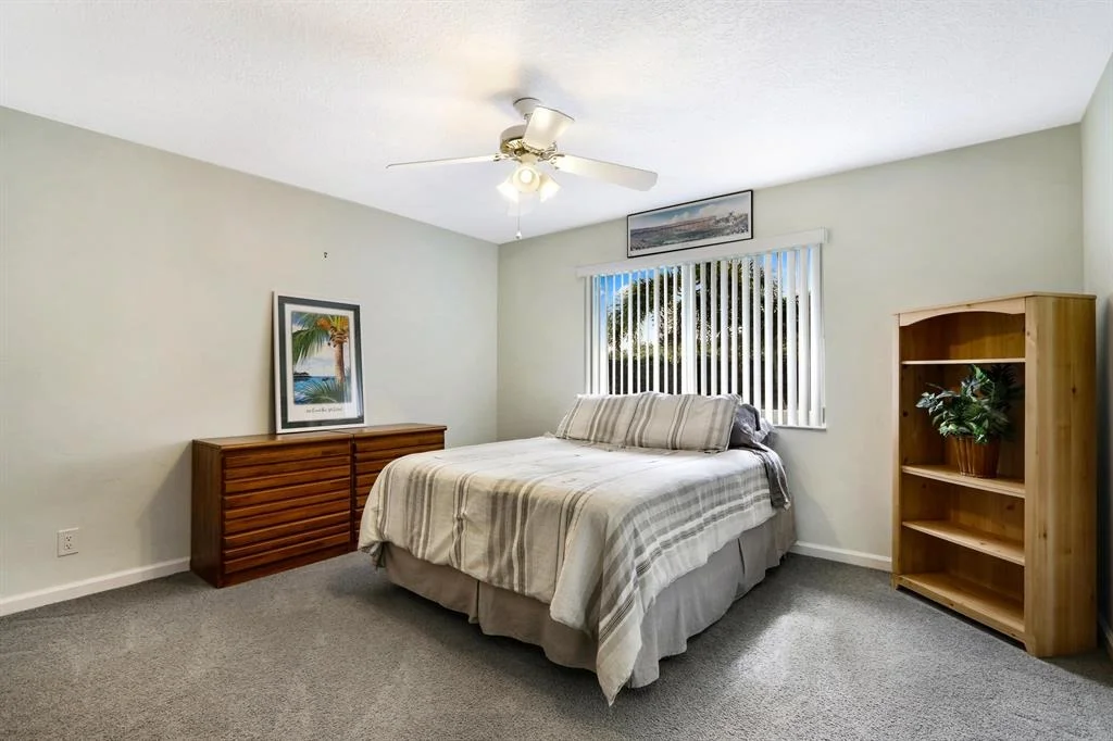Photo of 15801 Surrey Circle