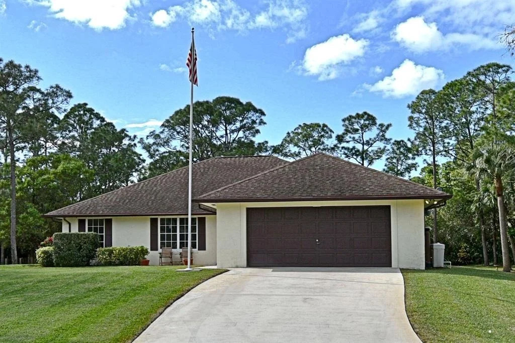 Photo of 17671 Bridle Lane