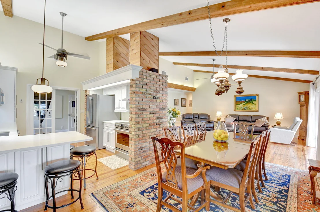 Photo of 147 Oregon Lane