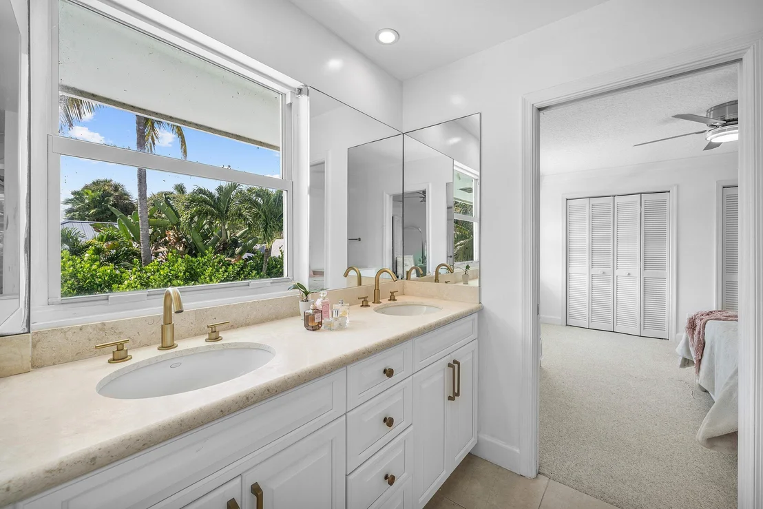 Photo of 139 Rotunda Drive