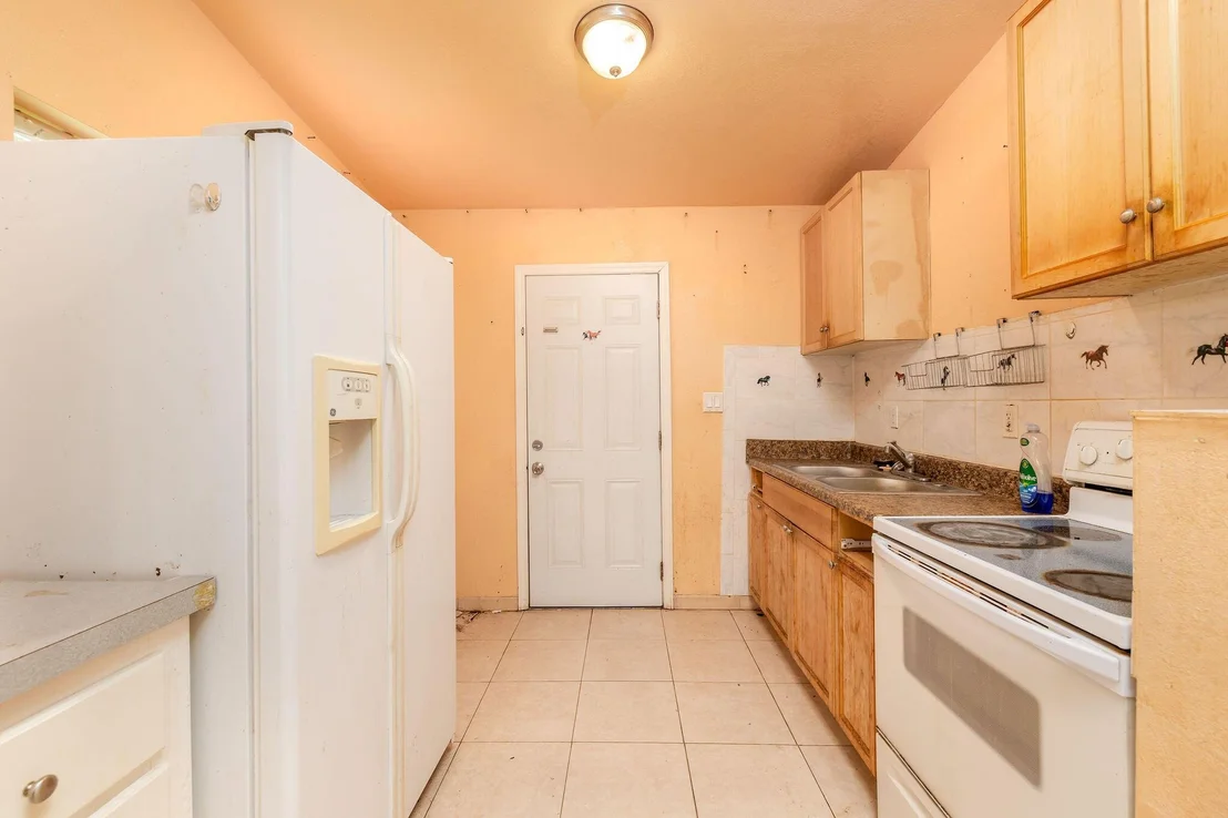 Photo of 3670 NW 27th Avenue