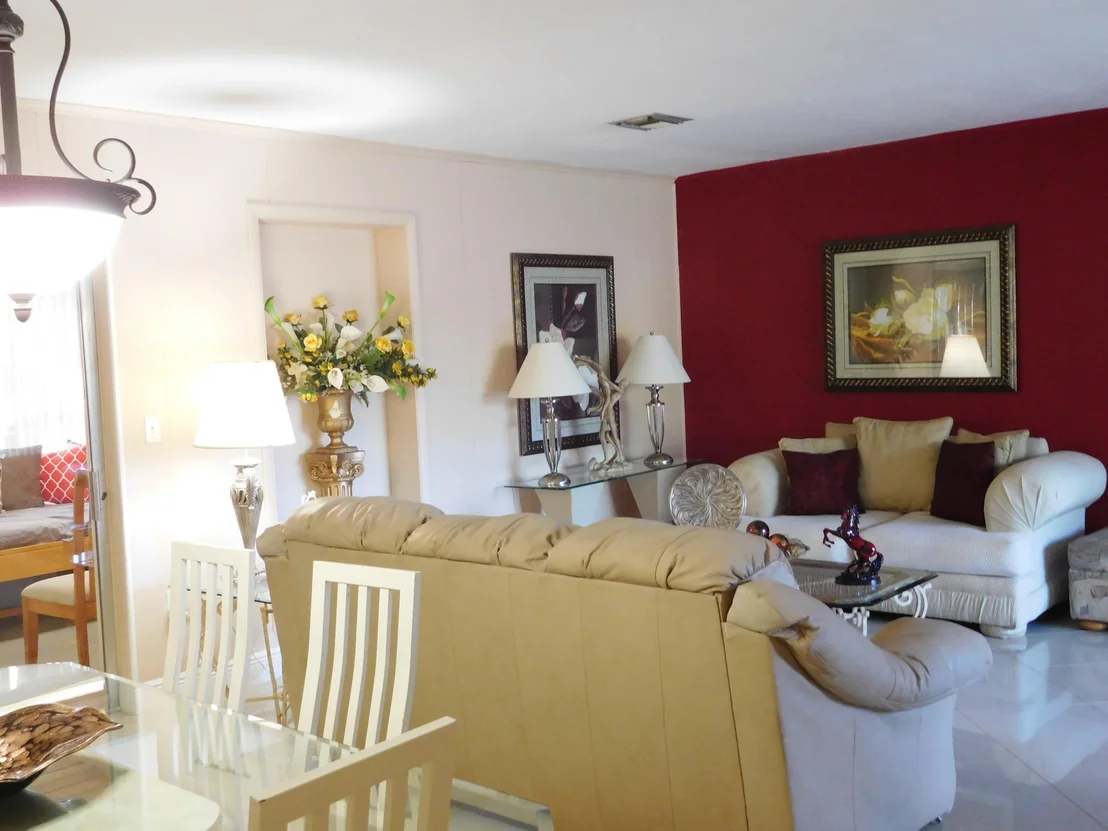 Photo of 349 Henthorne Drive