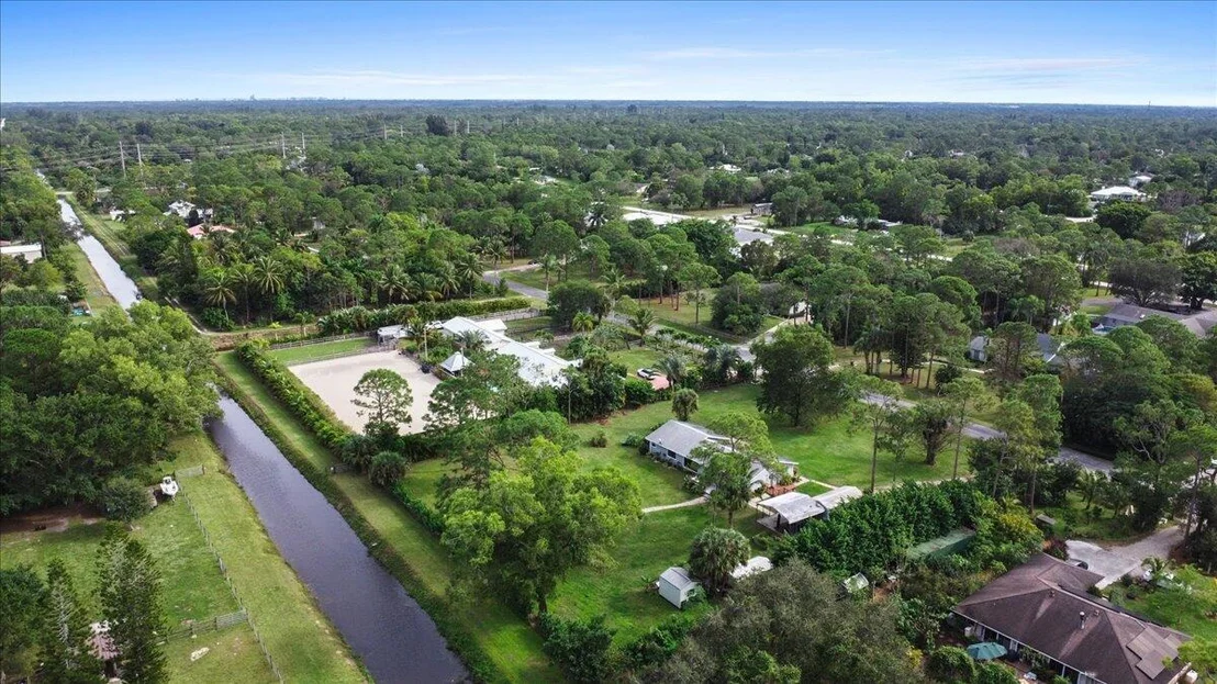 Photo of 12809 Sunset Boulevard