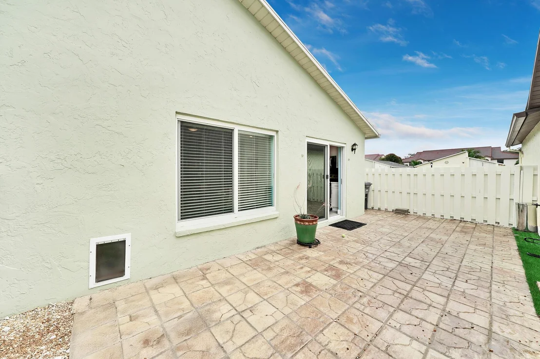 Photo of 5281 Minto Road