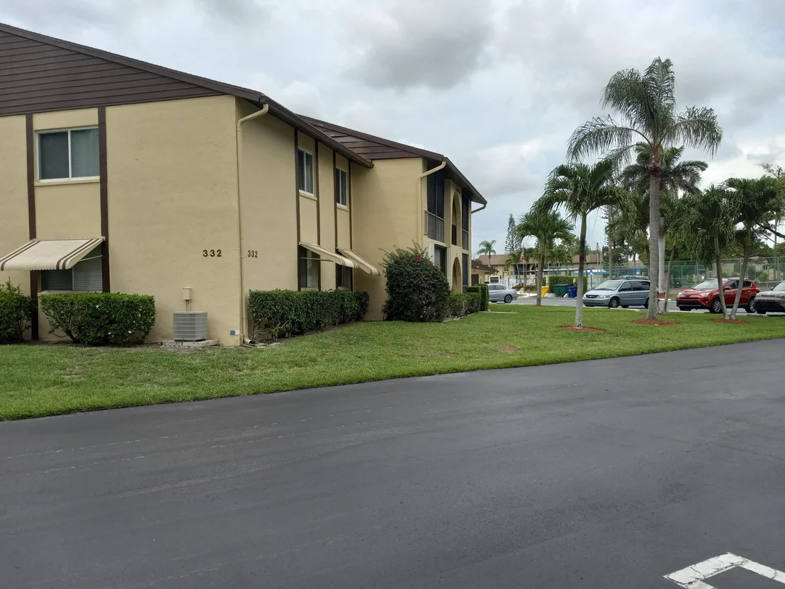 Photo of Unit C2 at 332 Pine Ridge C2 Circle