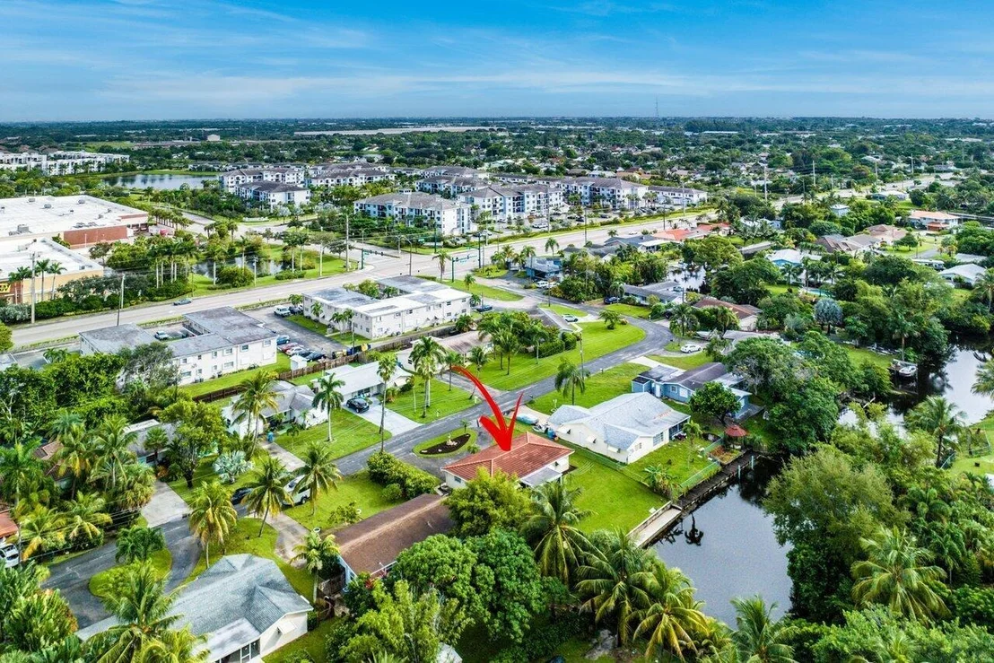 Photo of 16 Velaire Drive
