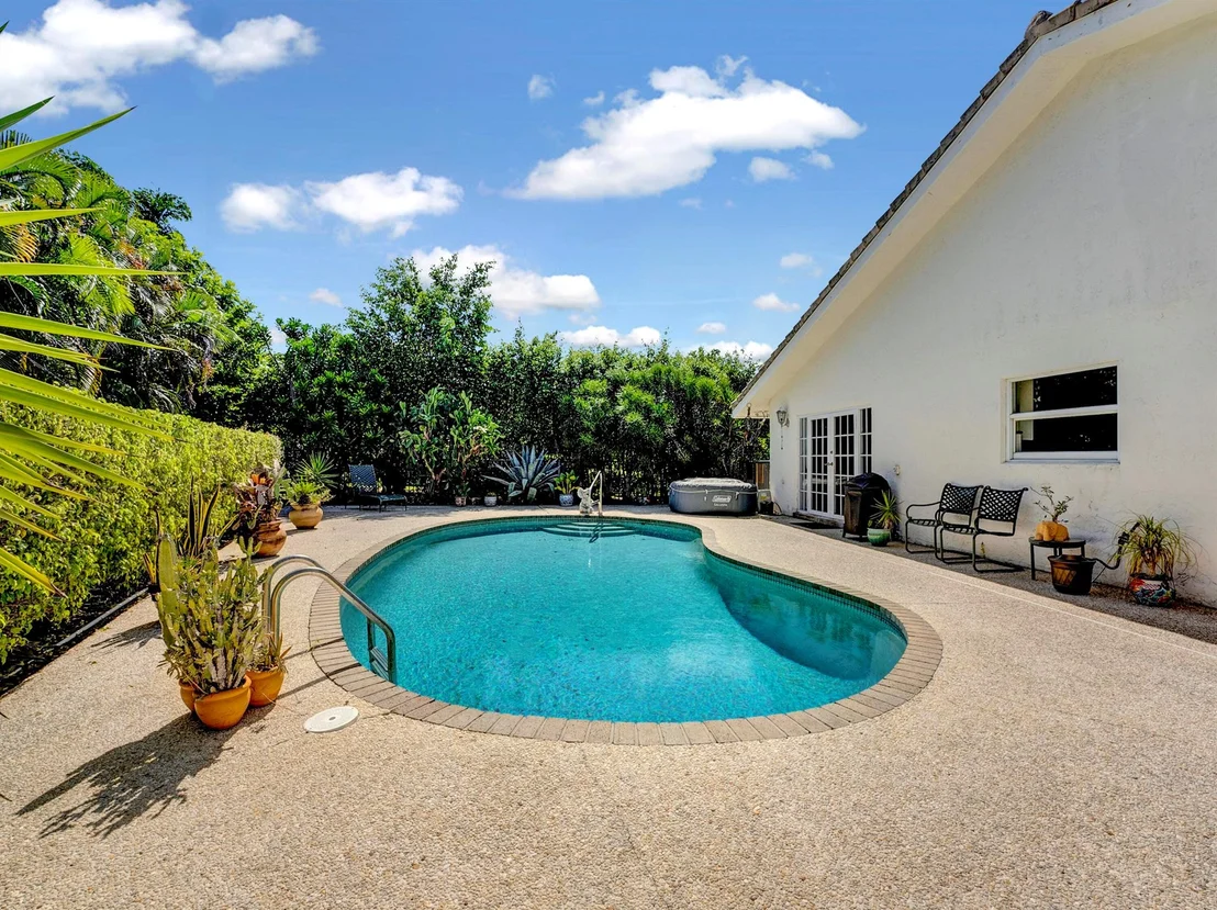 Photo of 16829 Silver Oak Circle