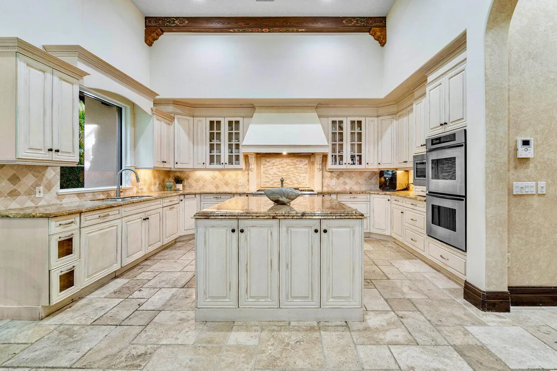 Photo of 1191 Banyan Road
