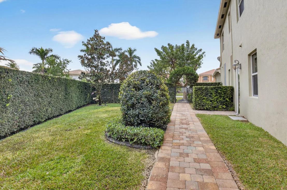 Photo of 8859 Cobblestone Point Circle