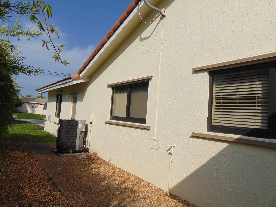 Photo of 595 E River Drive
