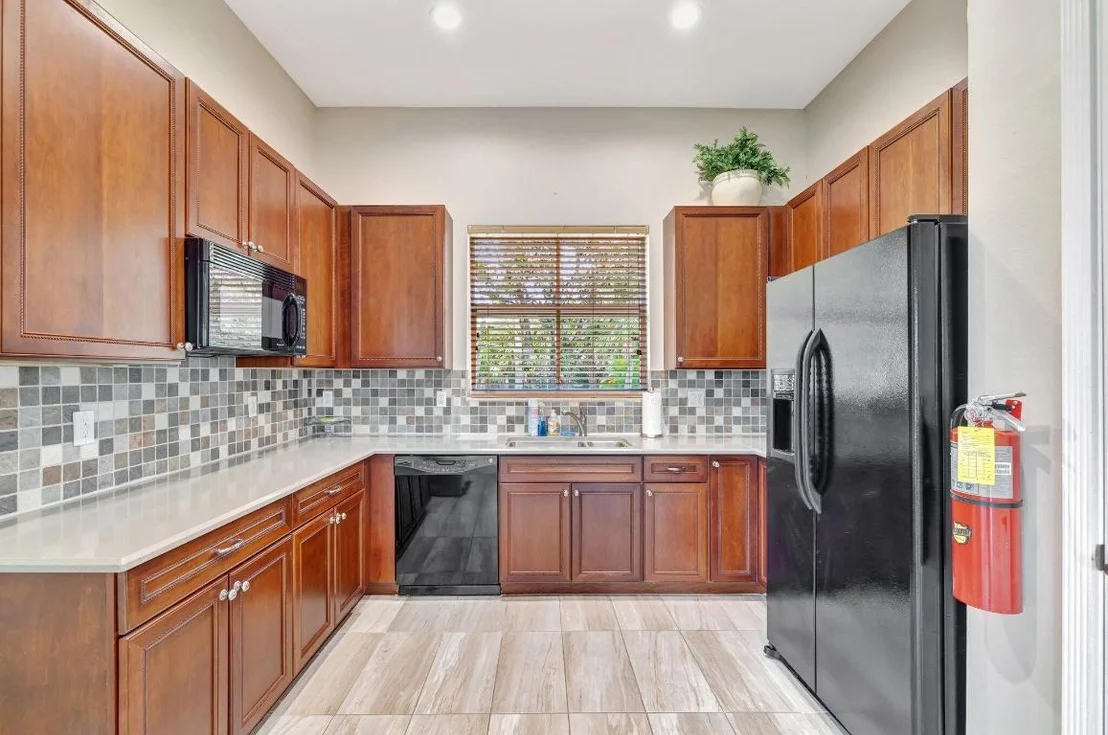 Photo of 699 SW River Bend Circle