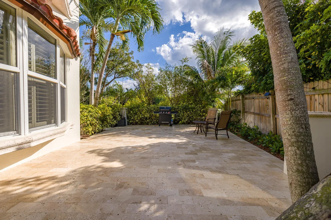 Photo of 4108 S OCEAN Boulevard