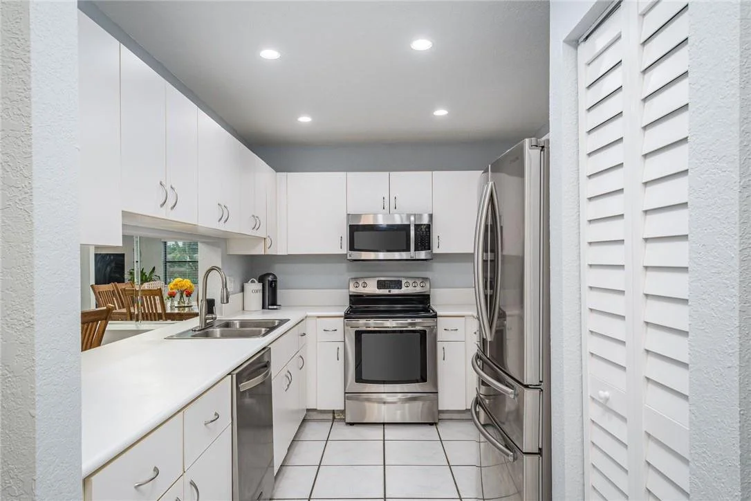 Photo of 597 Lakeside Circle