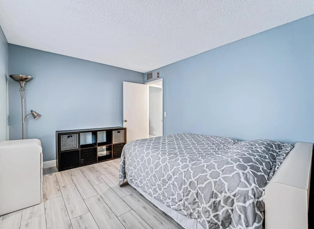 Photo of Unit D1 at 322 Pine Ridge Circle