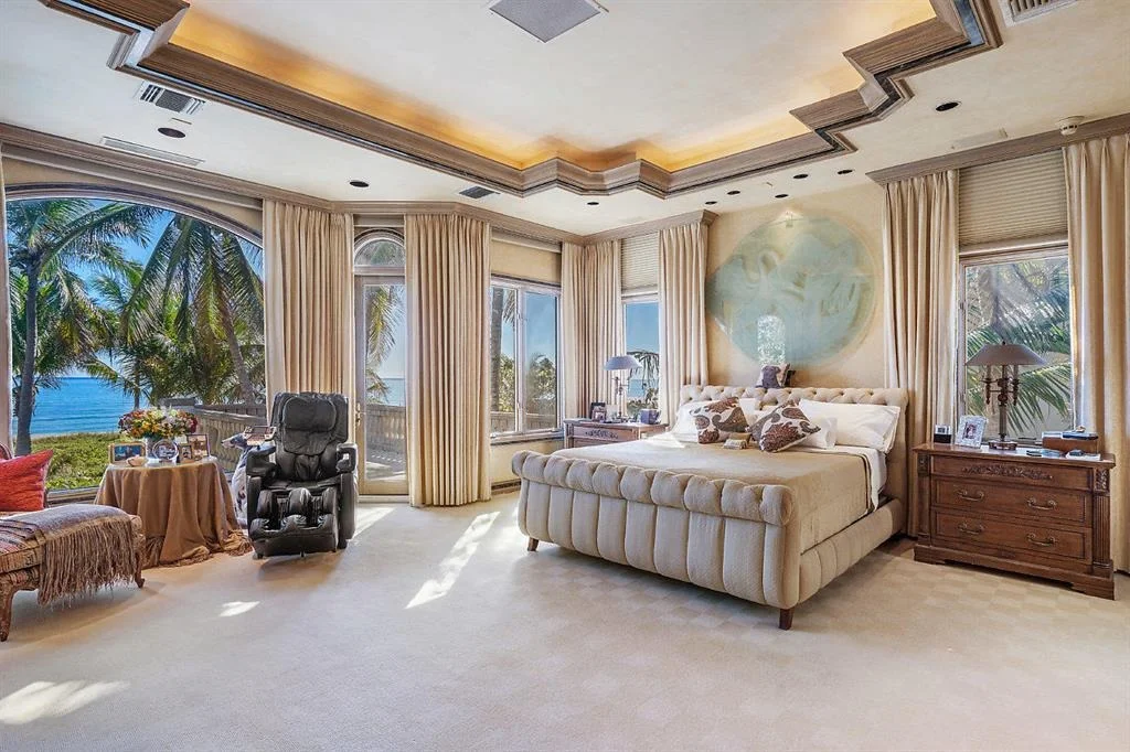 Photo of 719 N Ocean Boulevard