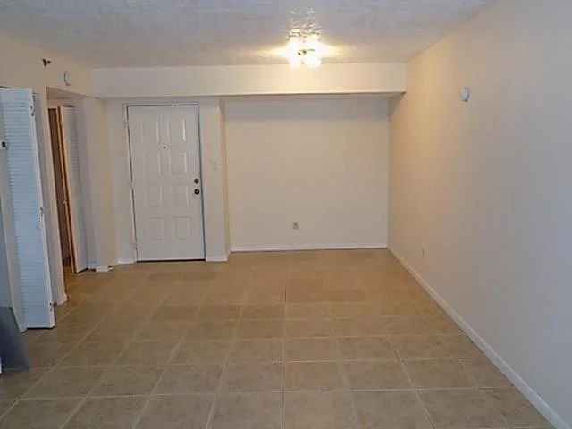 Photo of Unit F306 at 950 Lavers Circle