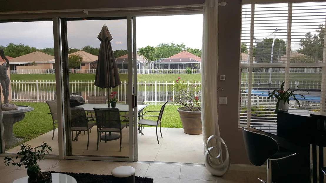 Photo of 165 S Hampton Drive