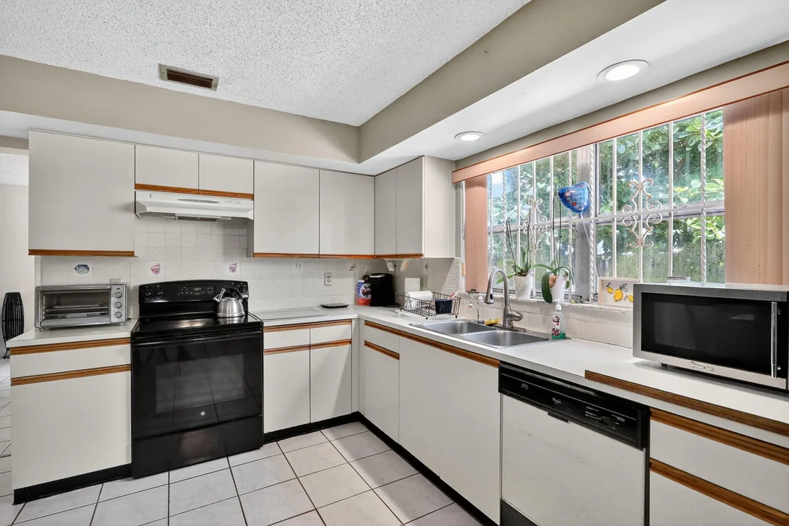 Photo of 3230 Jasper Way