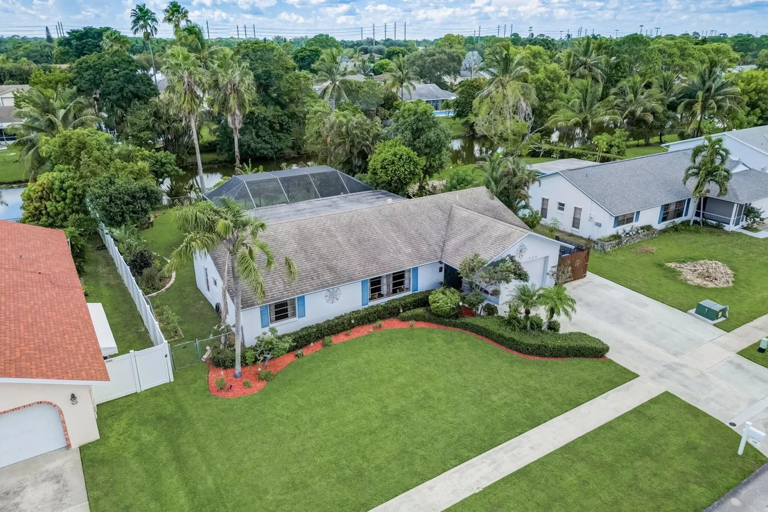 Photo of 128 Martin Circle