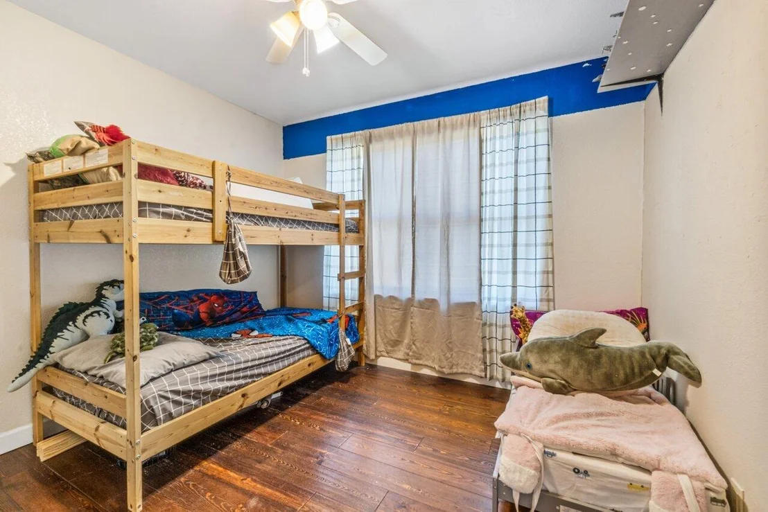 Photo of 4656 Lakeside Circle