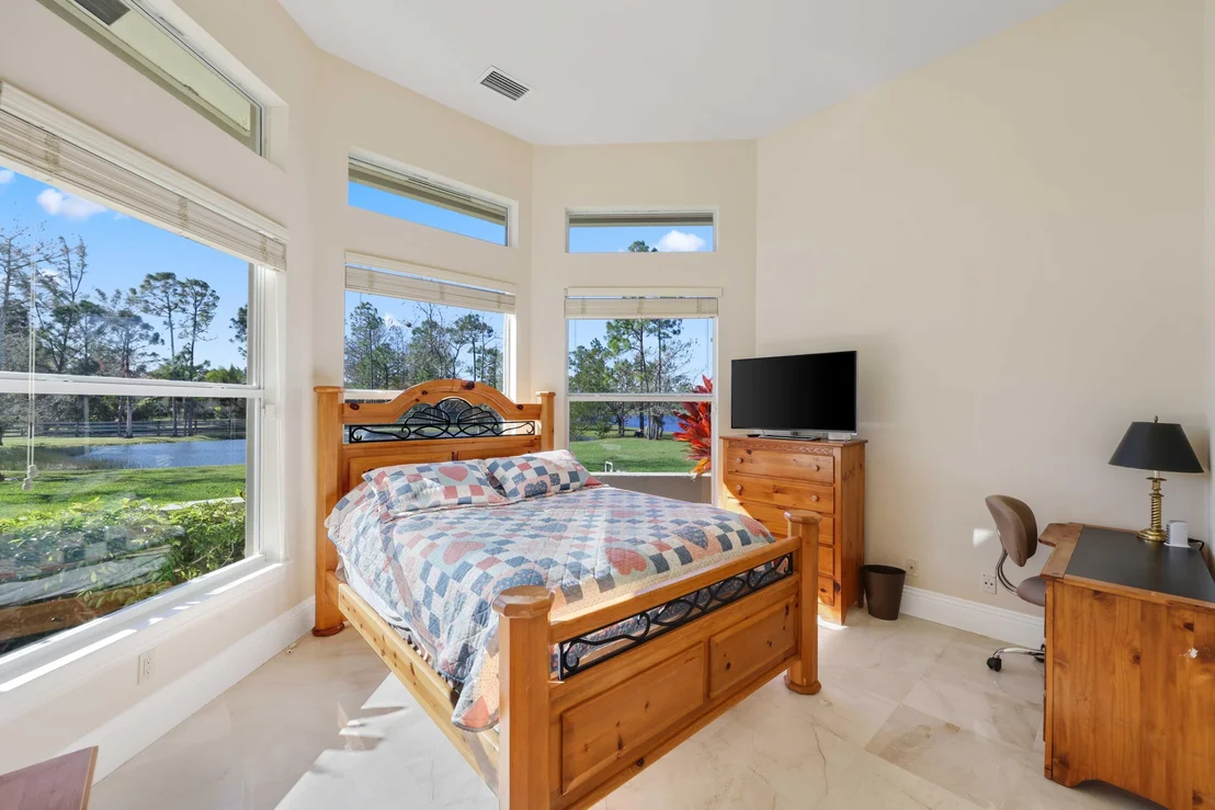 Photo of 11581 Manatee Terrace