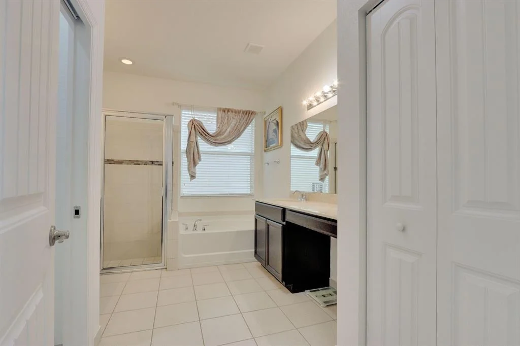 Photo of 4990 Manchia Drive