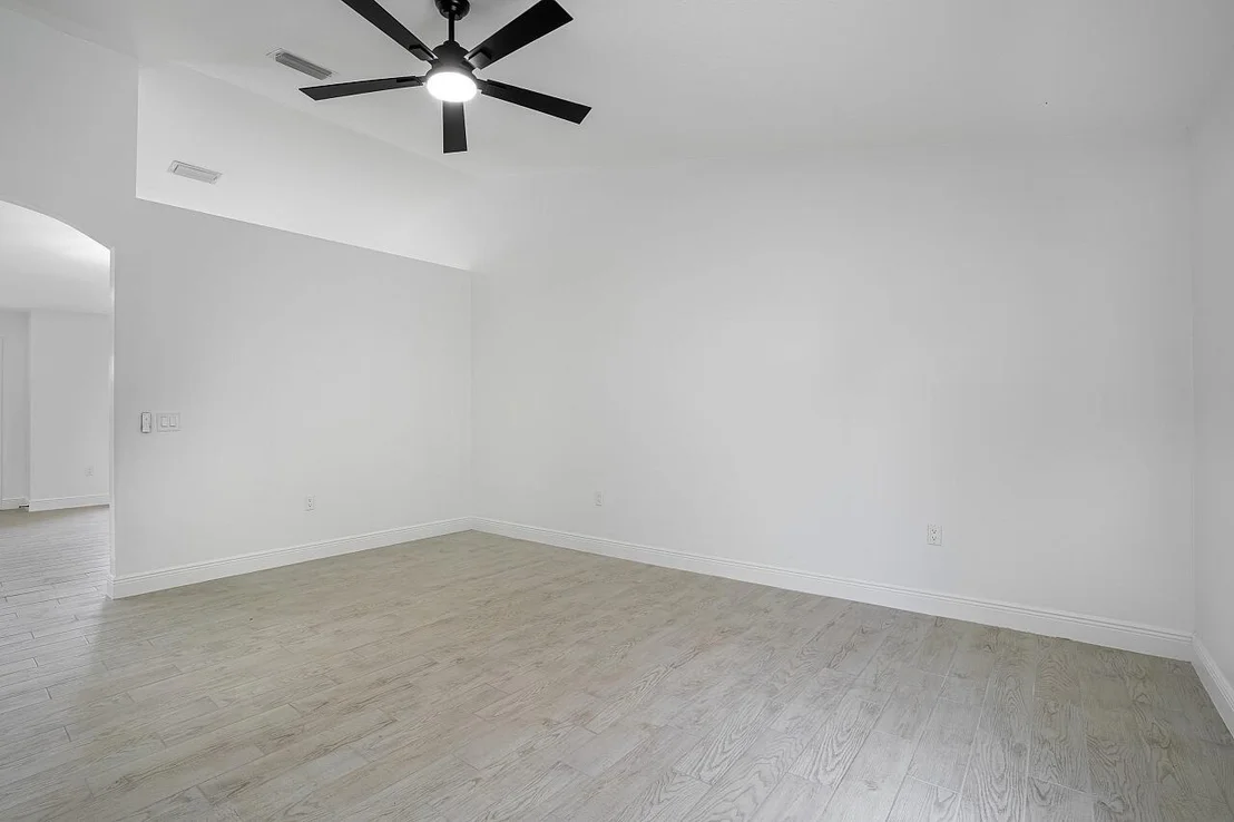Photo of 673 Cavern Terrace