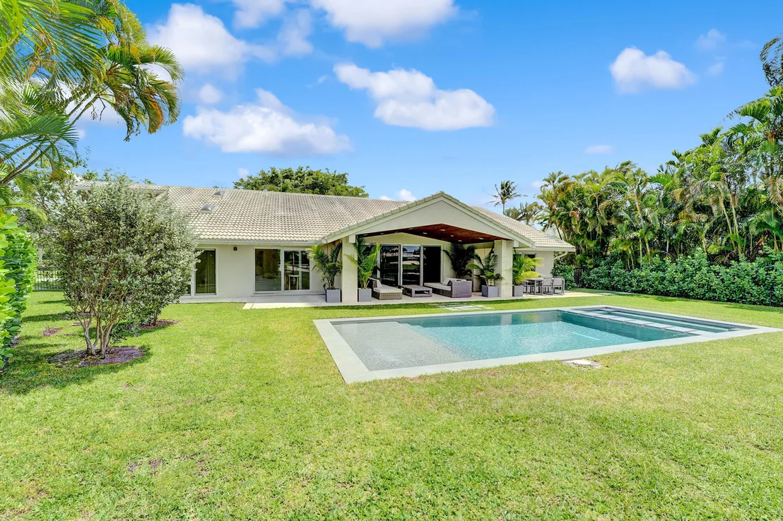 Photo of 4325 White Cedar Drive