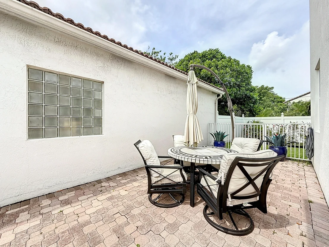 Photo of 7121 NW Turtle Walk