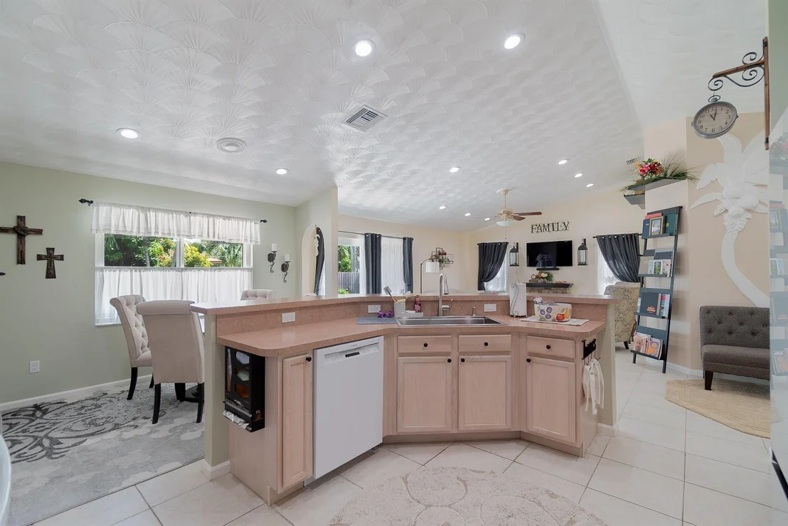 Photo of 104 W Rubber Tree Drive