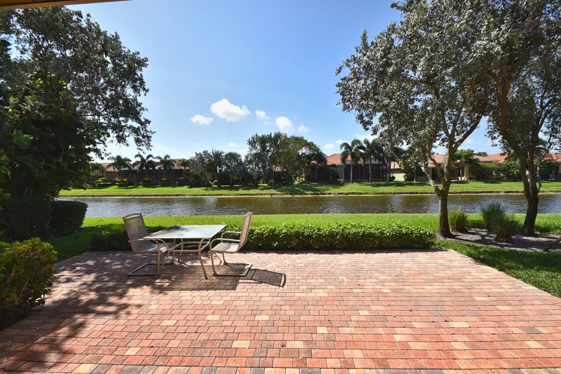 Photo of 6943 Boscanni Drive
