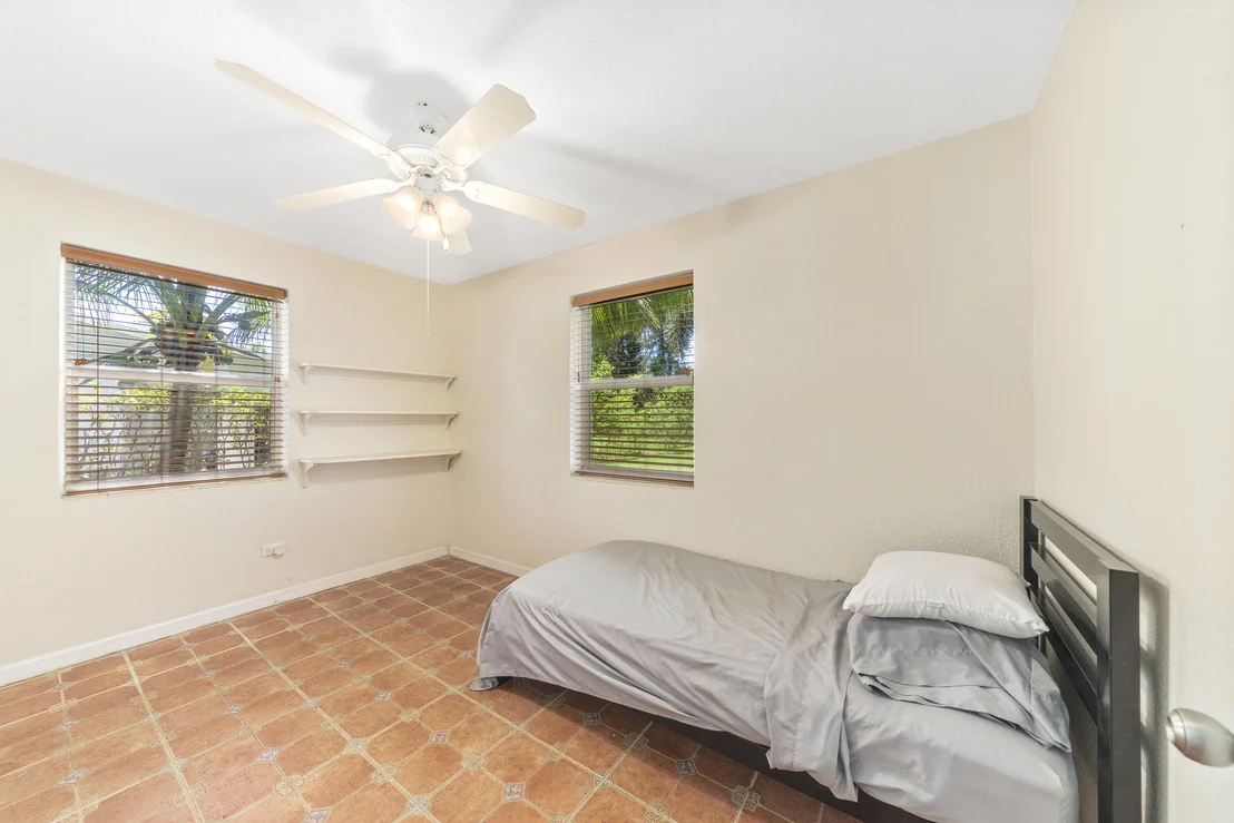 Photo of 2729 Helyn Road