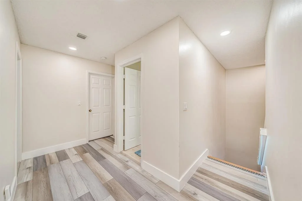Photo of 3909 Crescent Creek Drive