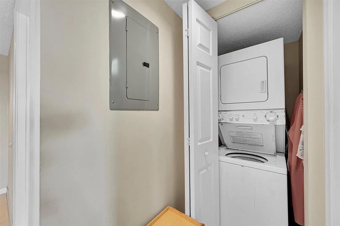 Photo of Unit E4 at 1801 Eleuthera Point