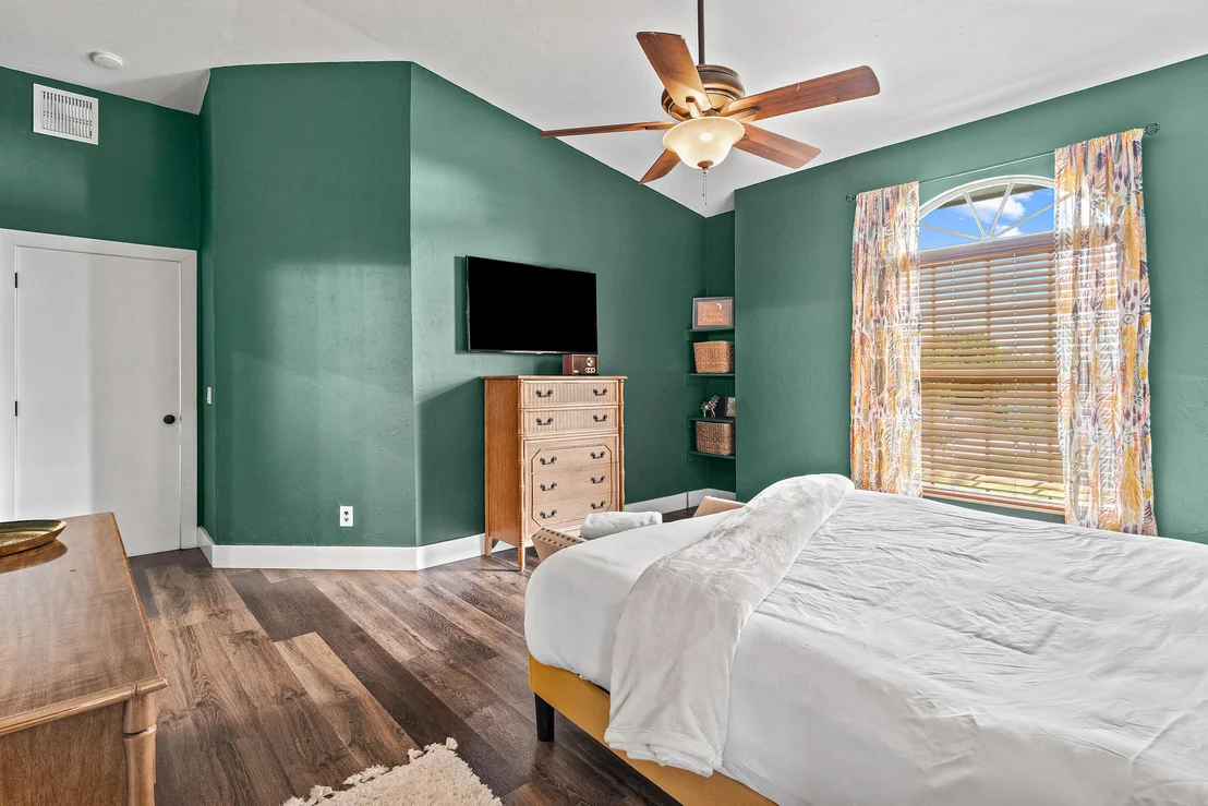 Photo of 968 Laurel Road