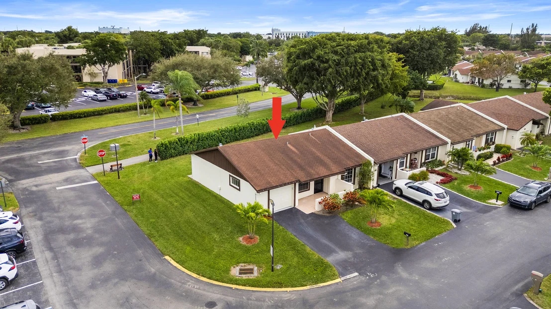 Photo of 16004 Laurel Oak Circle