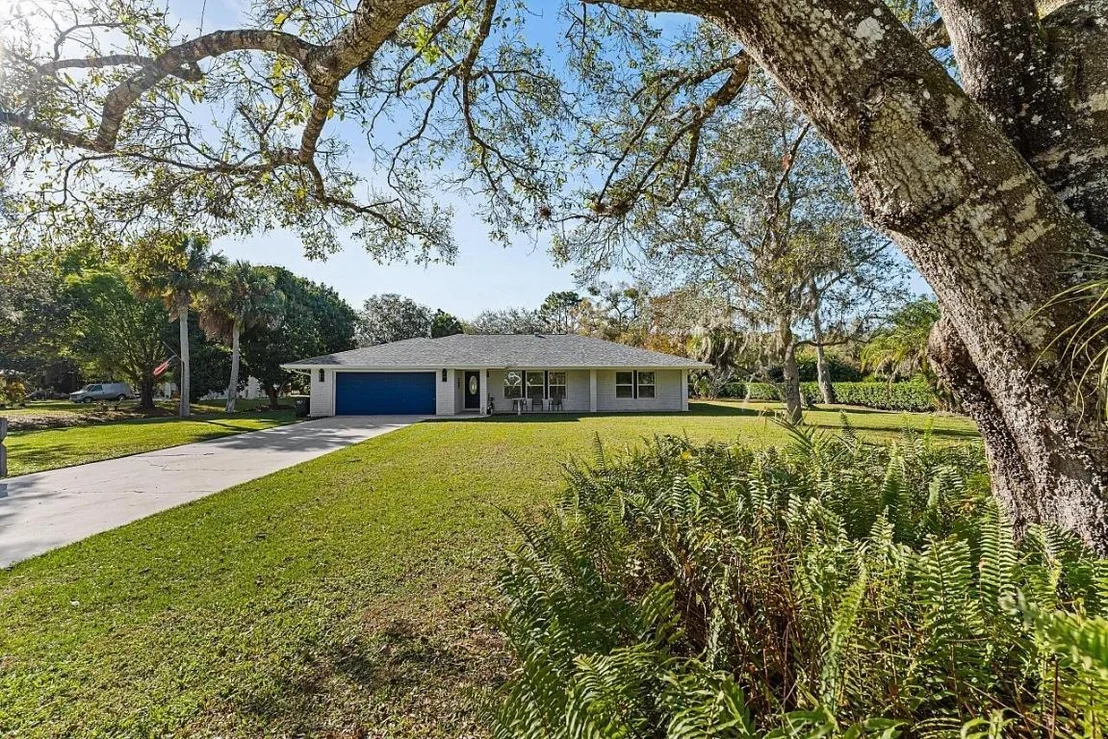 Photo of 2801 Grove Drive