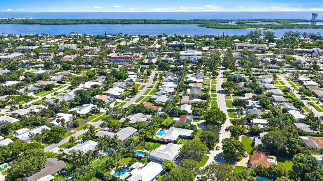 Photo of 439 Lighthouse Drive