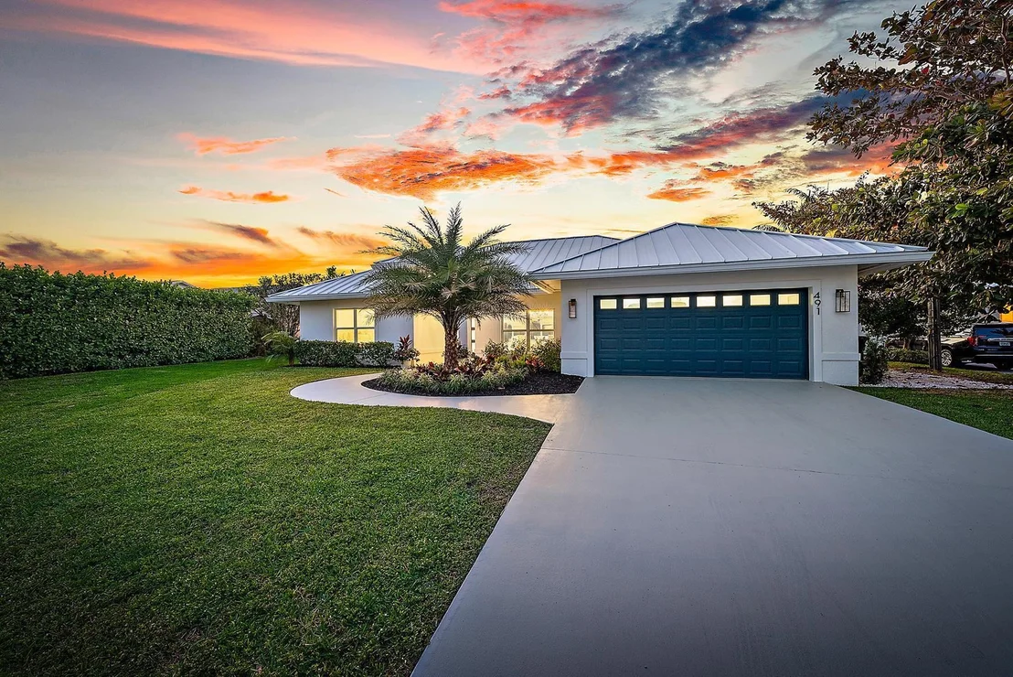 Photo of 491 Sunset Way