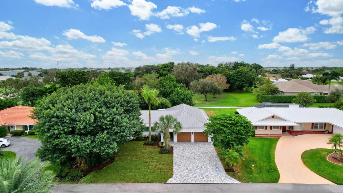 Photo of 3111 SE Fairway West E