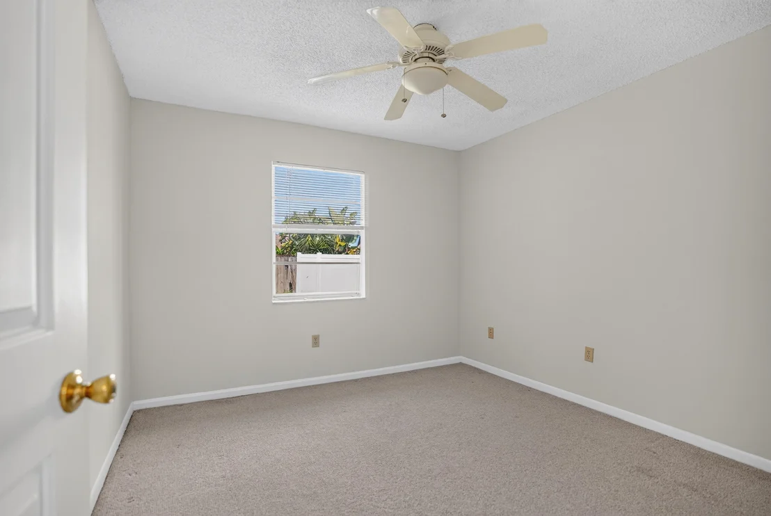 Photo of 702 PLACE TAVANT