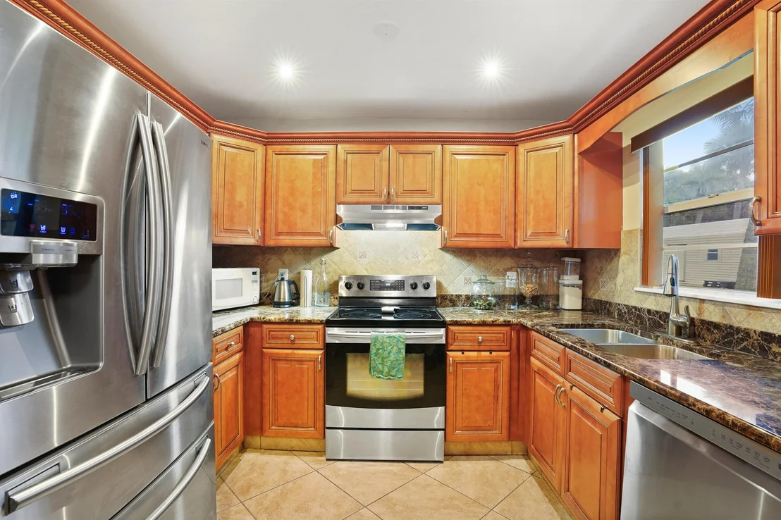 Photo of 7601 Donlon Road