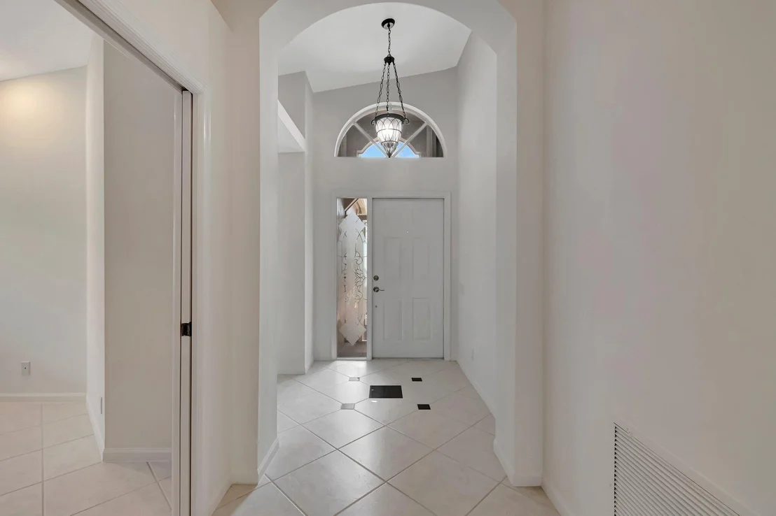 Photo of 6661 Sherbrook Drive