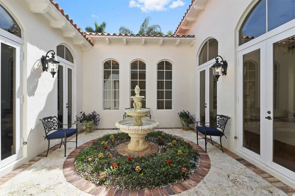 Photo of 652 Hermitage Circle