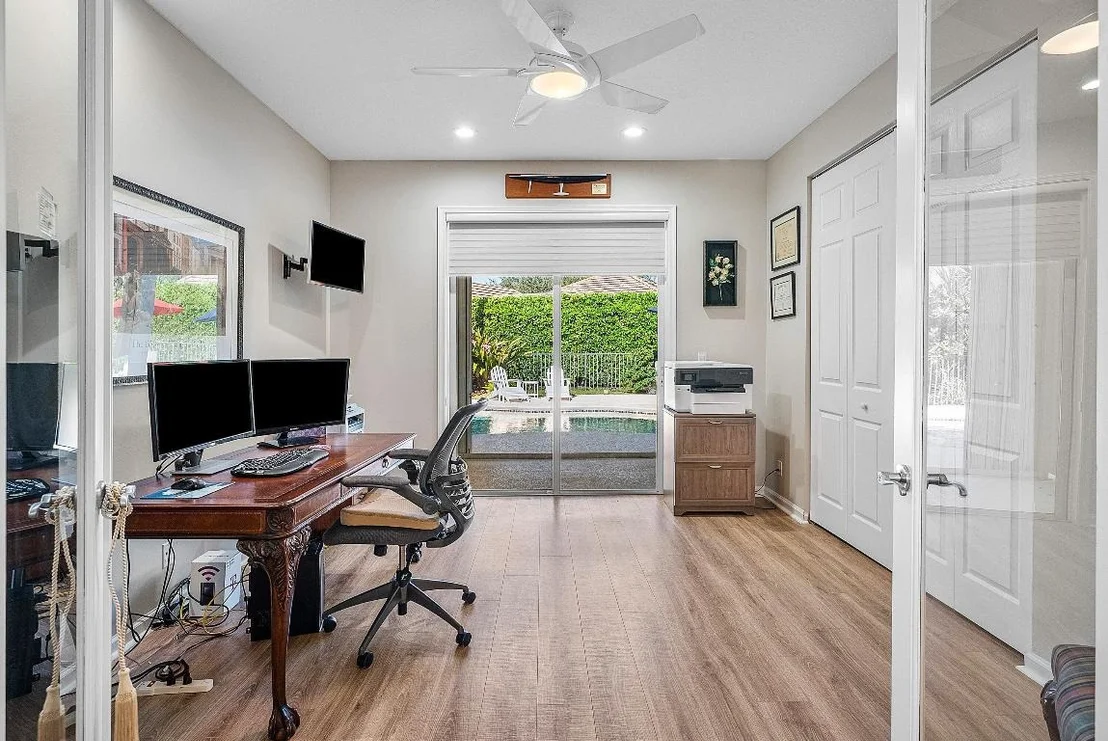 Photo of 18670 SE Lakeside Way