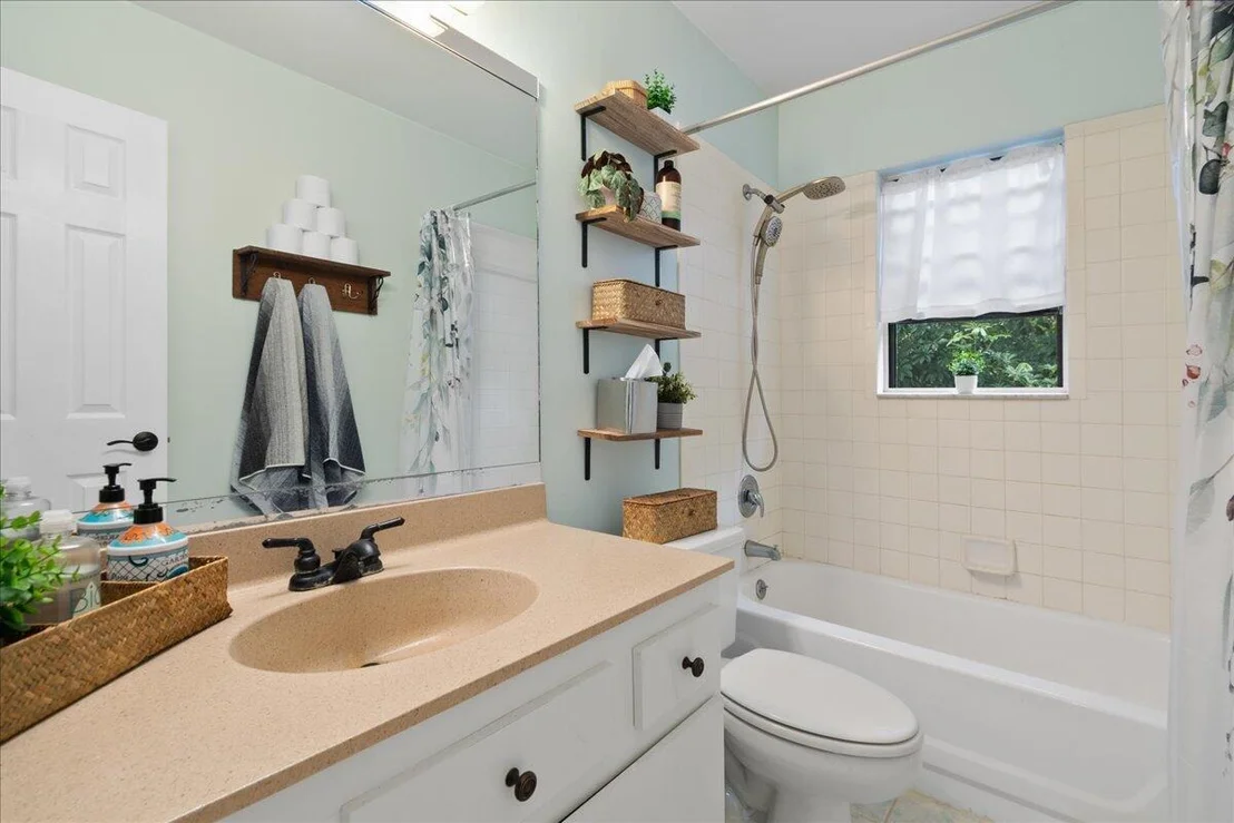 Photo of 12809 Sunset Boulevard