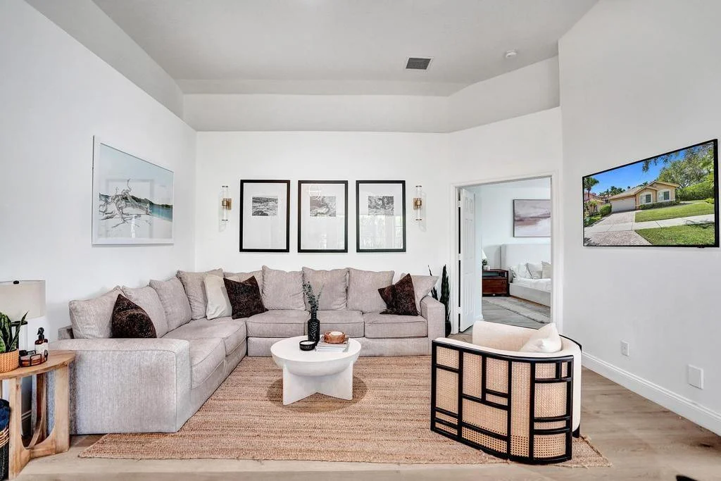 Photo of 1660 W Classical Boulevard